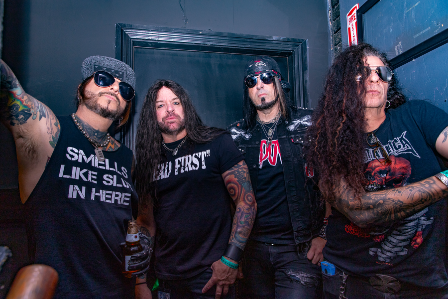 KICKIN' VALENTINA - Pig Hog