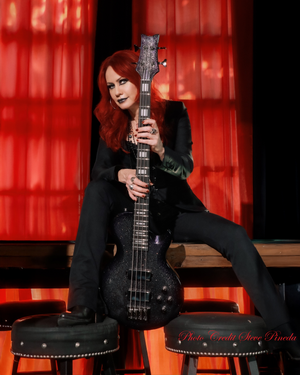 NADJA PEULEN - Pig Hog 