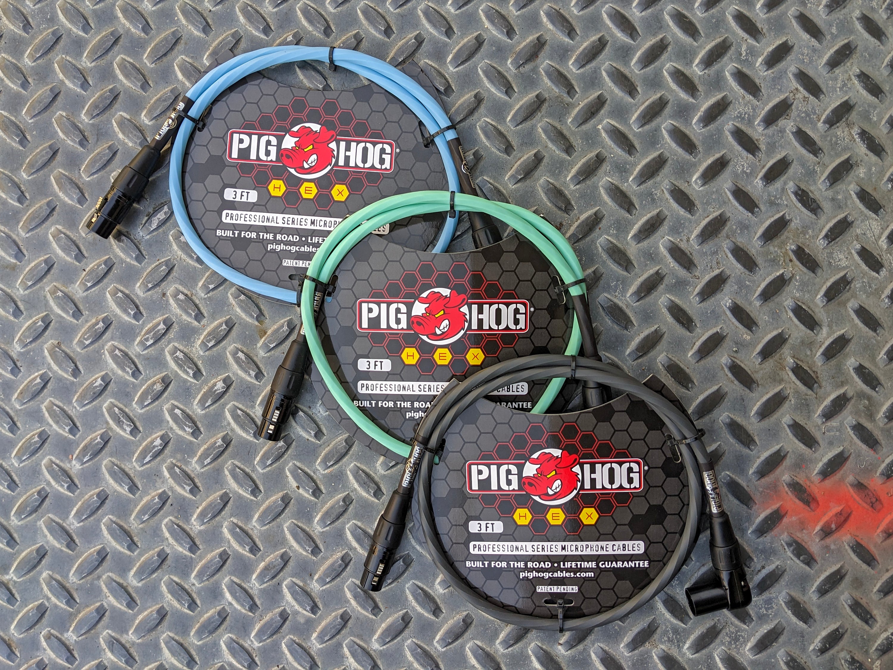 Pig Hog Hex Series Right Angle Mic Cable